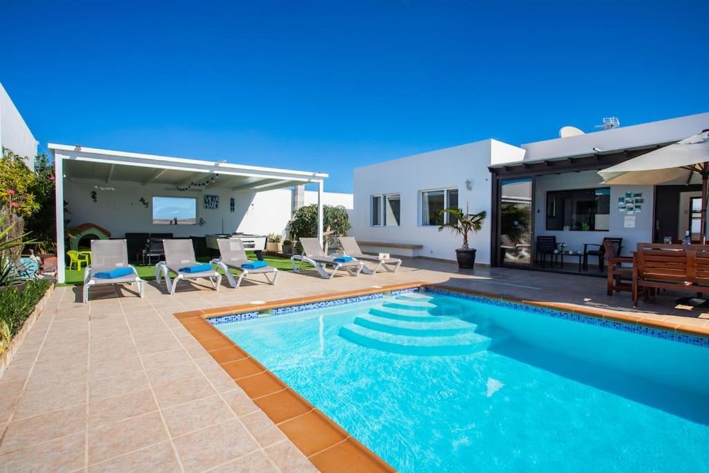 Villa Mario Lanzarote Плая Бланка Екстериор снимка